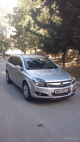 Opel Astra 2010, 127,000 km - 1.6 l - Bakı