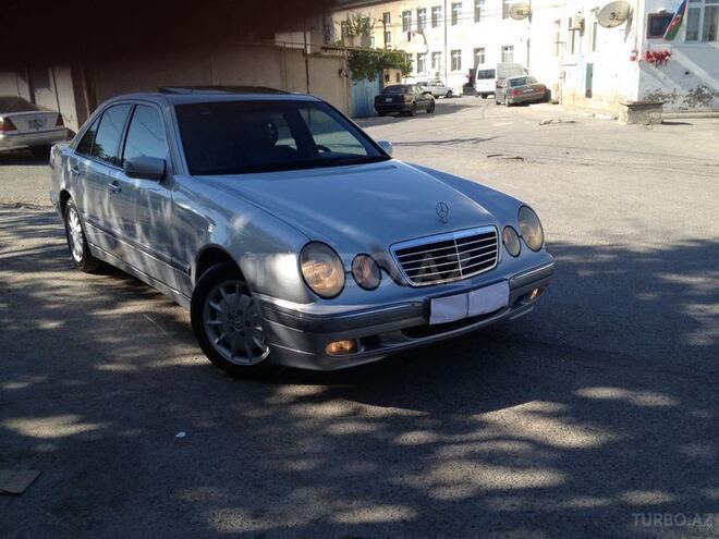 Mercedes E 280 1999, 167,000 km - 2.8 l - Bakı