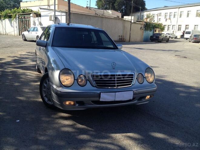 Mercedes E 280 1999, 167,000 km - 2.8 l - Bakı