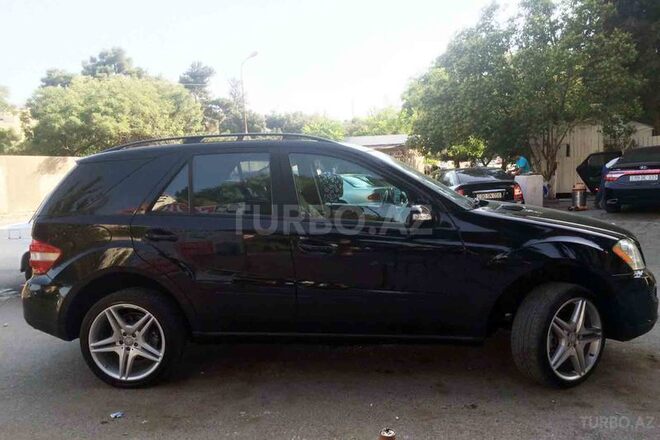 Mercedes ML 350 2005, 235,000 km - 3.5 l - Bakı