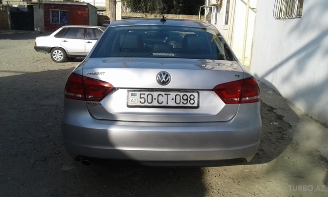 Volkswagen Passat 2013, 49,000 km - 2.5 l - Bakı