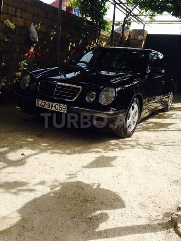 Mercedes E 200 2000, 173,285 km - 2.0 l - Bakı