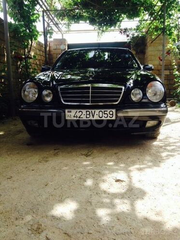 Mercedes E 200 2000, 173,285 km - 2.0 l - Bakı