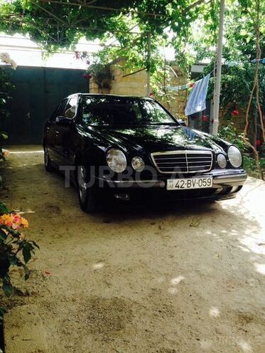 Mercedes E 200 2000, 173,285 km - 2.0 l - Bakı
