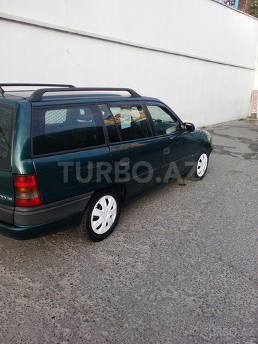 Opel Astra 1994, 350,000 km - 1.6 l - Bakı