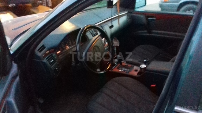 Mercedes E 230 1996, 315 km - 2.3 л - Bakı