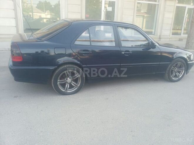 Mercedes C 180 1995, 328,000 km - 1.8 l - Bakı