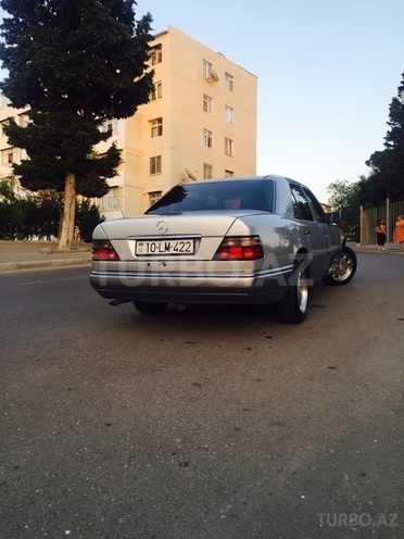 Mercedes E 200 1994, 347,000 km - 2.0 l - Bakı