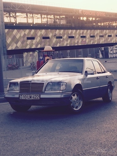 Mercedes E 200 1994, 347,000 km - 2.0 l - Bakı