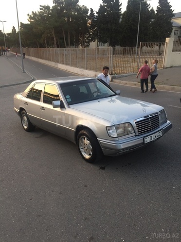 Mercedes E 200 1994, 347,000 km - 2.0 l - Bakı