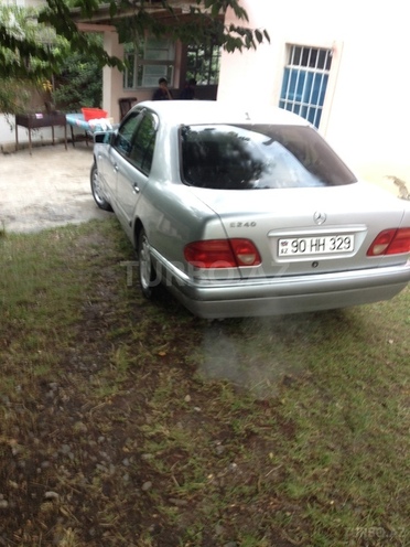 Mercedes E 240 1998, 192,000 km - 2.4 l - Bakı