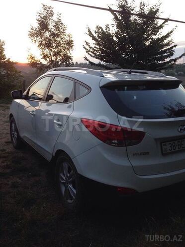 Hyundai ix35 2012, 50,000 km - 2.0 l - Qusar