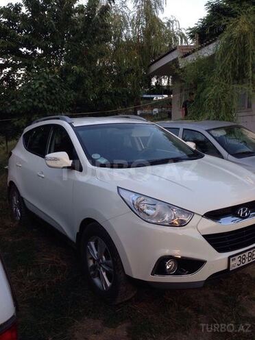 Hyundai ix35 2012, 50,000 km - 2.0 l - Qusar