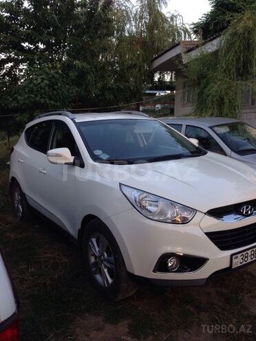 Hyundai ix35 2012, 50,000 km - 2.0 l - Qusar