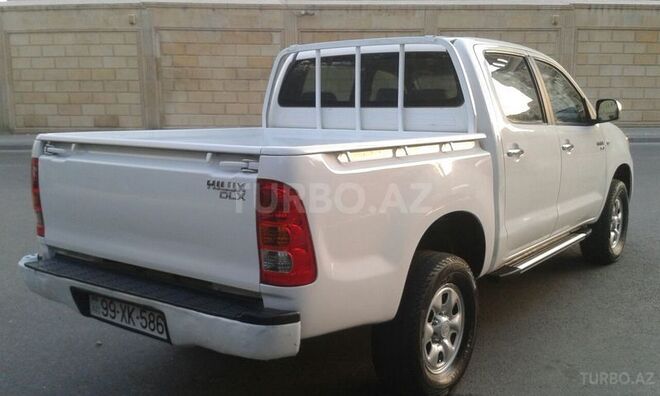 Toyota Hilux 2007, 178,677 km - 2.5 l - Bakı