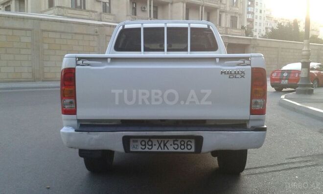 Toyota Hilux 2007, 178,677 km - 2.5 l - Bakı