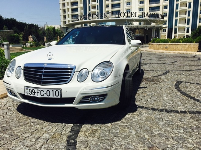 Mercedes E 280 2008, 105,000 km - 3.0 l - Bakı