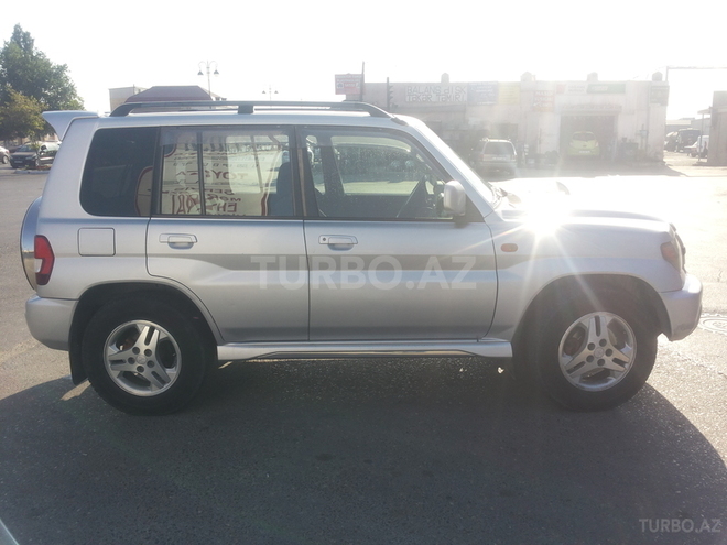 Mitsubishi Pajero io 2000, 257,000 km - 1.8 l - Bakı