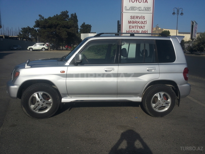 Mitsubishi Pajero io 2000, 257,000 km - 1.8 l - Bakı