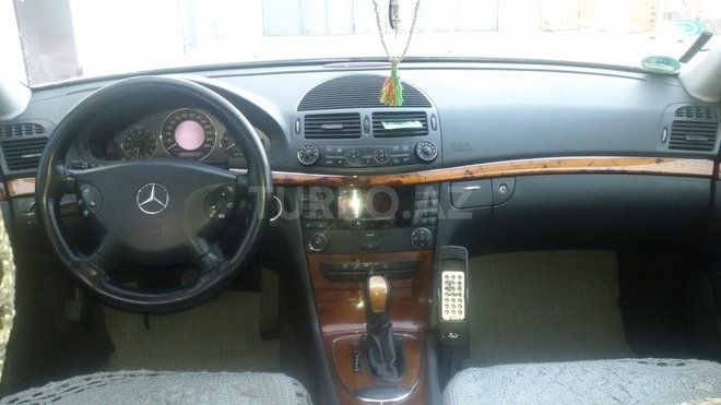 Mercedes E 270 2002, 252,066 km - 2.7 л - Bakı