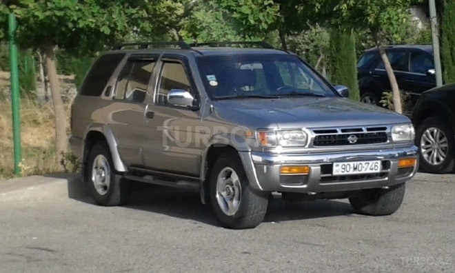 Nissan Pathfinder 1999, 197,000 km - 3.3 l - Bakı