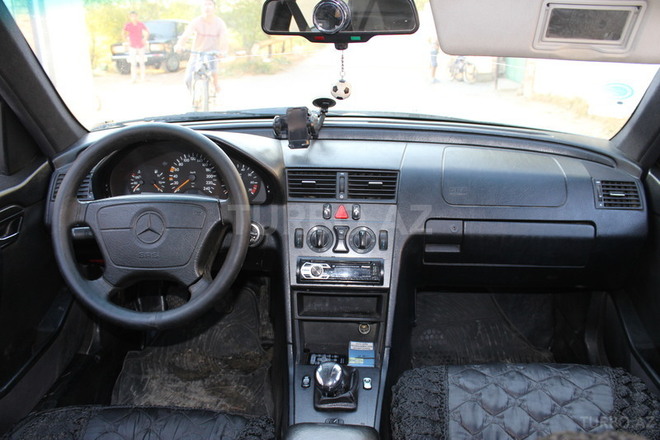 Mercedes C 180 1997, 238,574 km - 1.8 л - Bakı