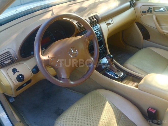 Mercedes C 240 2001, 237,000 km - 2.4 l - Bakı