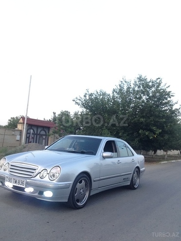Mercedes E 240 2000, 187,000 km - 2.6 l - Goranboy