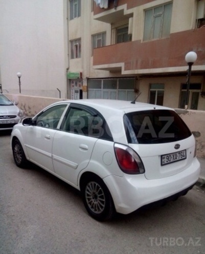 Kia Rio 2009, 330,000 km - 1.4 l - Bakı