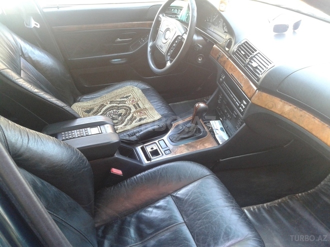 BMW 523 1996, 324,000 km - 2.5 l - Bakı