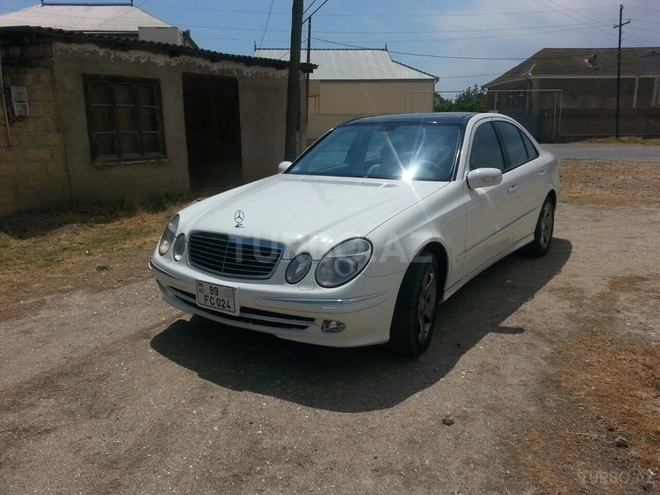 Mercedes E 320 2004, 200,000 km - 3.2 l - Bakı