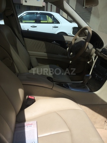 Mercedes E 320 2004, 200,000 km - 3.2 l - Bakı