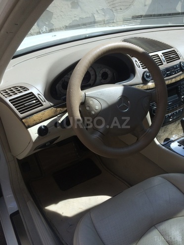 Mercedes E 320 2004, 200,000 km - 3.2 l - Bakı