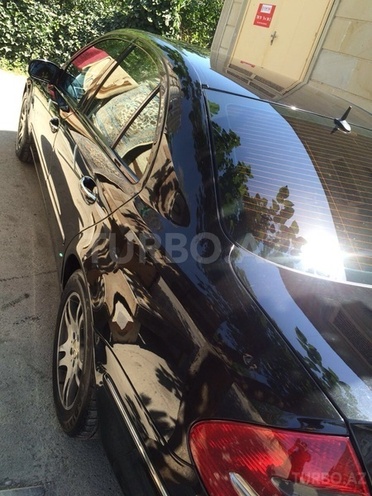 Mercedes E 220 2003, 327,000 km - 2.2 l - Bakı