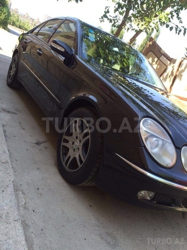 Mercedes E 220 2003, 327,000 km - 2.2 l - Bakı