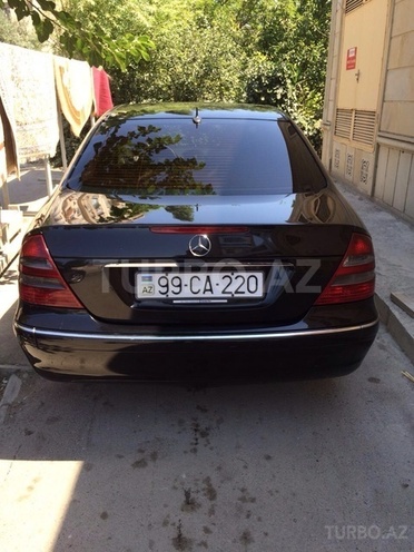 Mercedes E 220 2003, 327,000 km - 2.2 l - Bakı