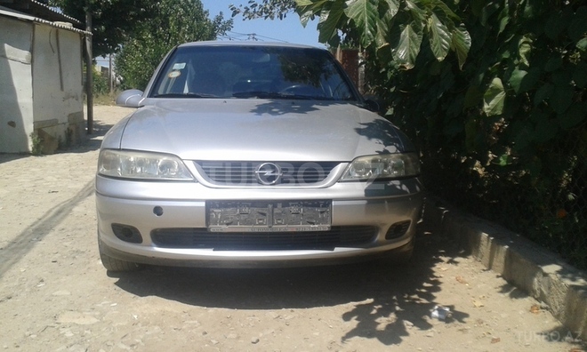 Opel Vectra 1999, 196,580 km - 2.0 l - Bakı