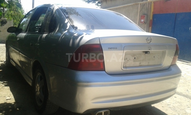 Opel Vectra 1999, 196,580 km - 2.0 l - Bakı