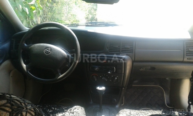 Opel Vectra 1999, 196,580 km - 2.0 l - Bakı