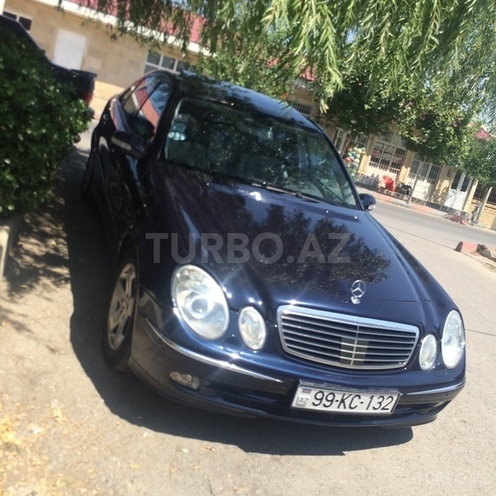Mercedes E 270 2002, 298,000 km - 2.7 l - Bakı