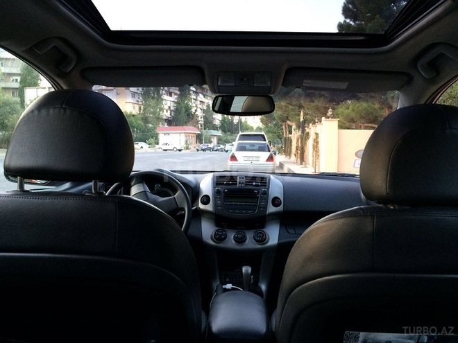 Toyota RAV4 2008, 102,000 km - 2.4 л - Bakı