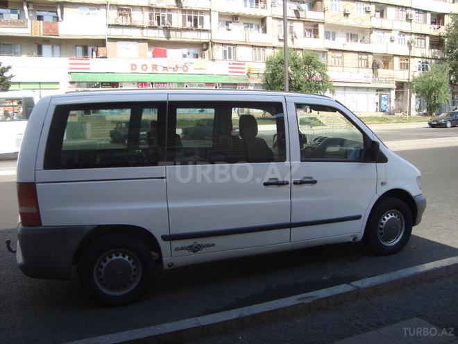 Mercedes Vito 2002, 299,000 km - 2.2 l - Bakı