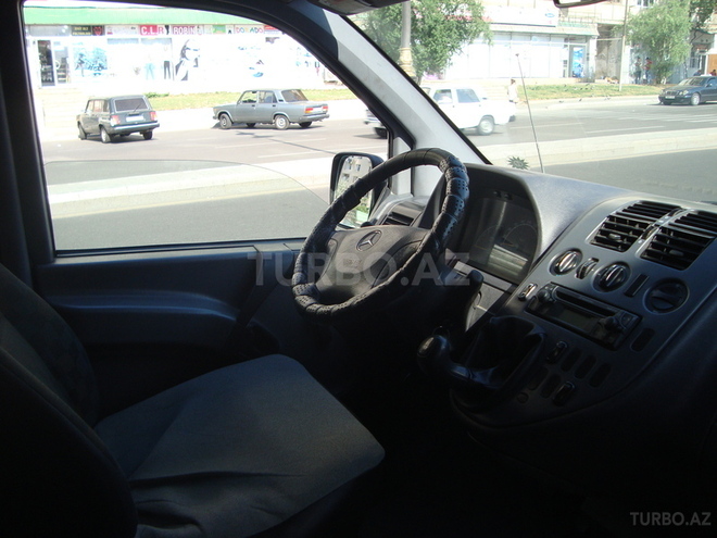 Mercedes Vito 2002, 299,000 km - 2.2 l - Bakı