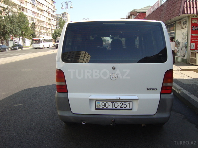 Mercedes Vito 2002, 299,000 km - 2.2 l - Bakı
