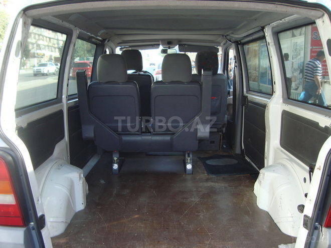 Mercedes Vito 2002, 299,000 km - 2.2 l - Bakı