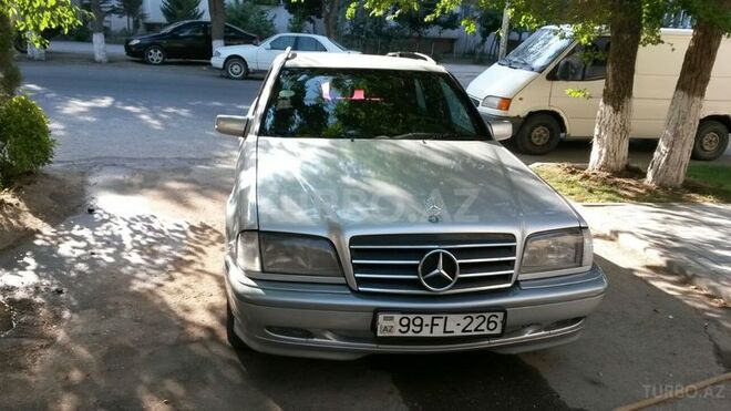 Mercedes C 220 1999, 300,000 km - 2.2 l - Sumqayıt