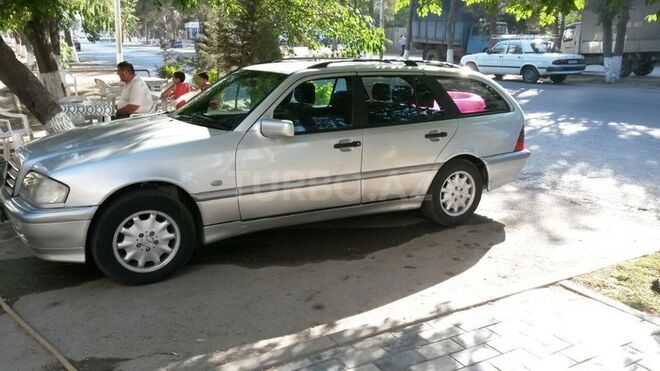 Mercedes C 220 1999, 300,000 km - 2.2 l - Sumqayıt