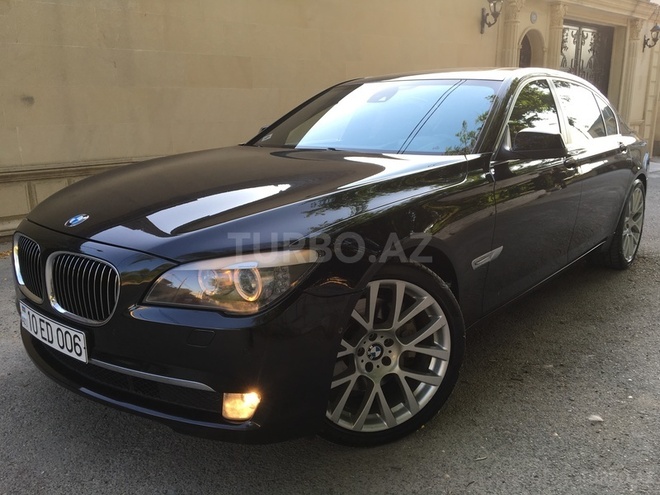 BMW 750 2010, 114,000 km - 4.4 l - Bakı