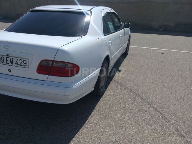 Mercedes E 220 1999, 250,000 km - 2.2 l - Bakı