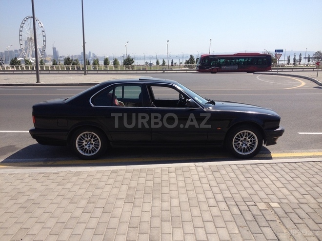 BMW 520 1994, 337,655 km - 2.0 л - Bakı